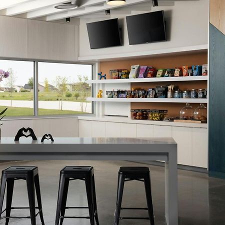 Aloft Waukee Hotel ภายนอก รูปภาพ