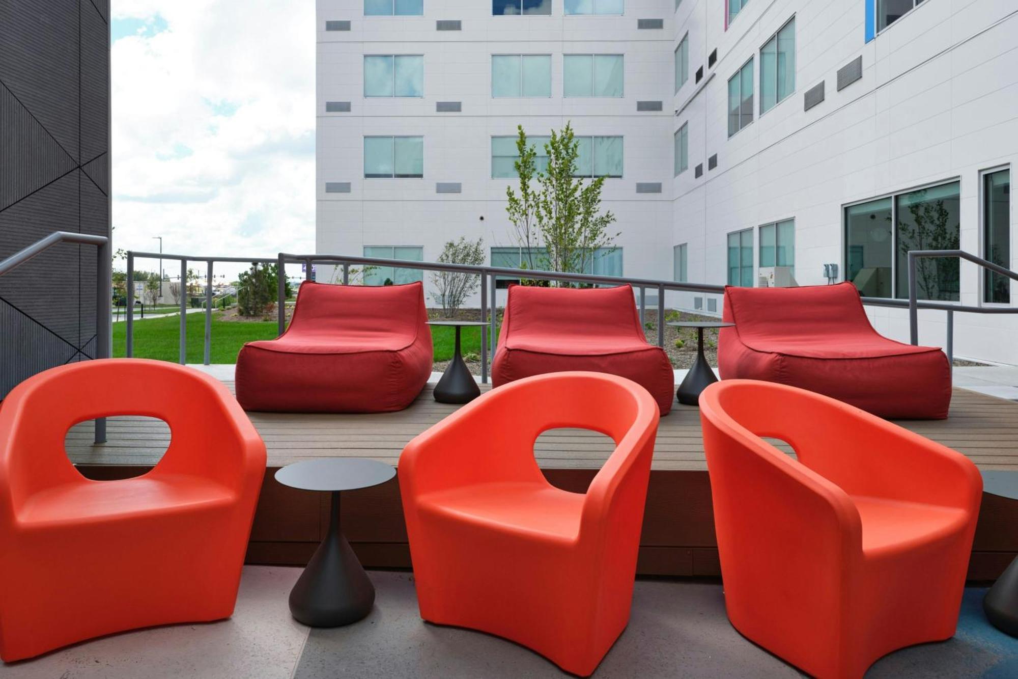 Aloft Waukee Hotel ภายนอก รูปภาพ
