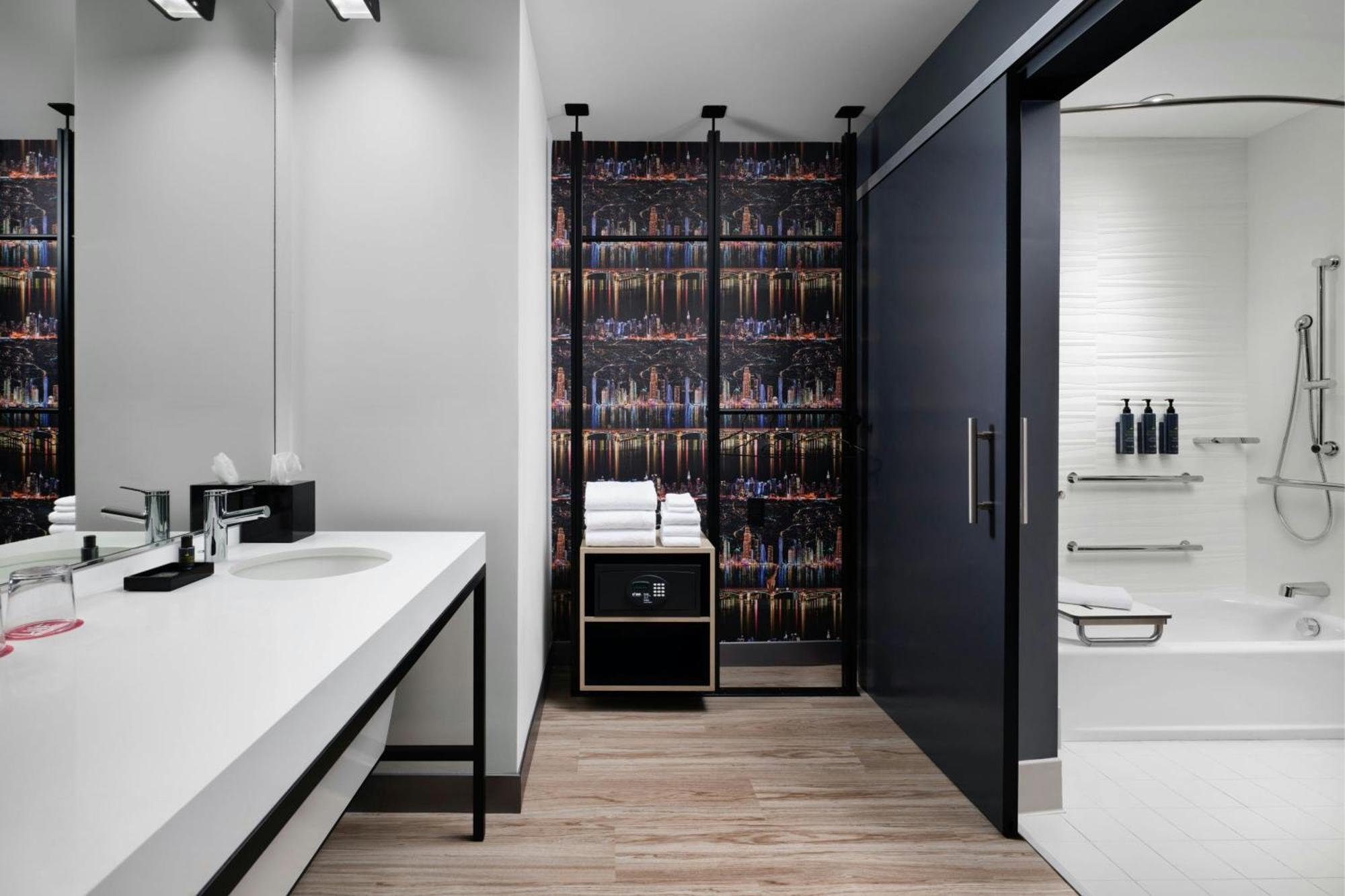 Aloft Waukee Hotel ภายนอก รูปภาพ