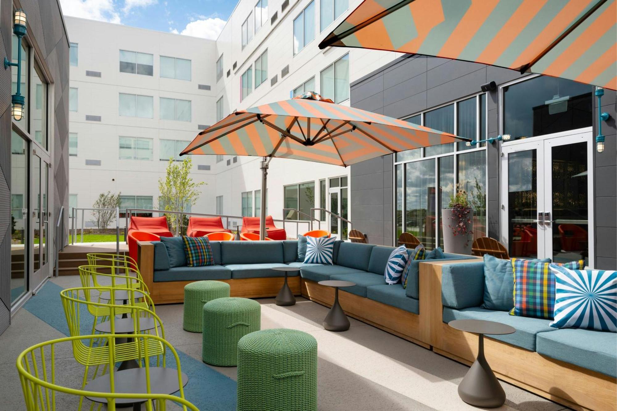 Aloft Waukee Hotel ภายนอก รูปภาพ