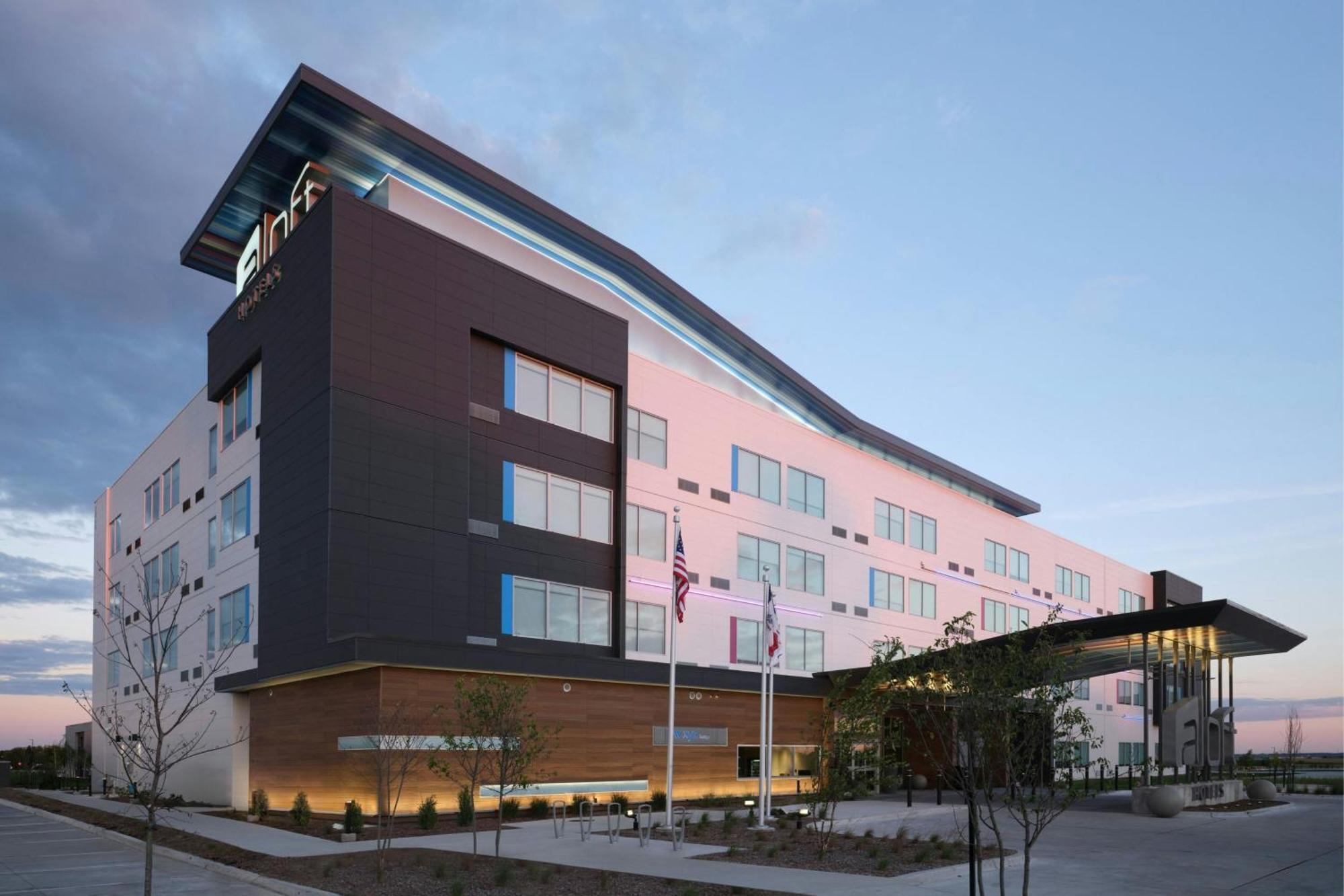 Aloft Waukee Hotel ภายนอก รูปภาพ