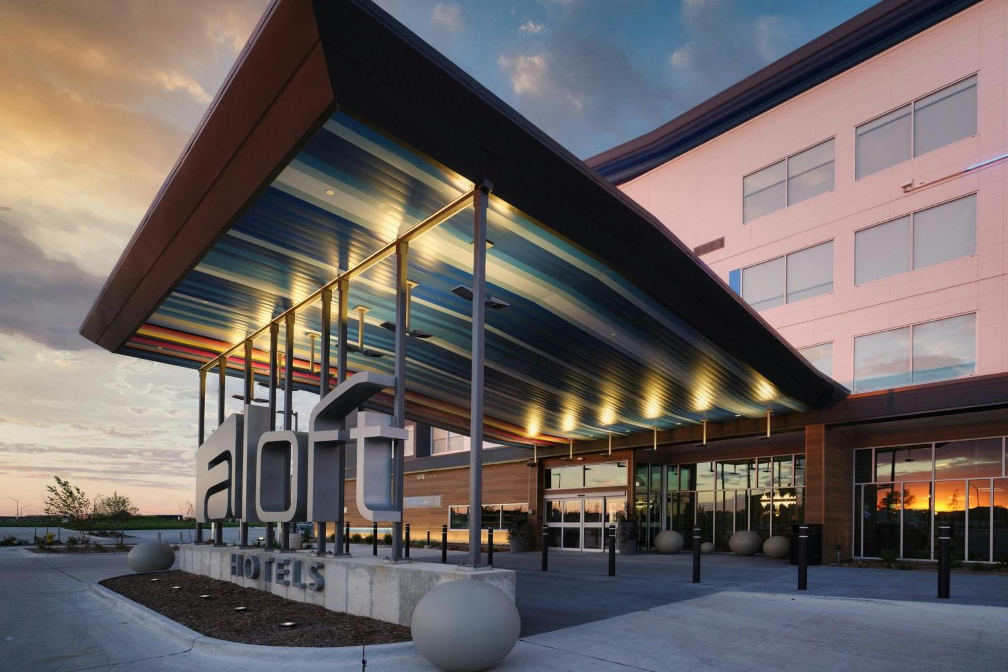 Aloft Waukee Hotel ภายนอก รูปภาพ